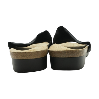 Black Flat Sandals
