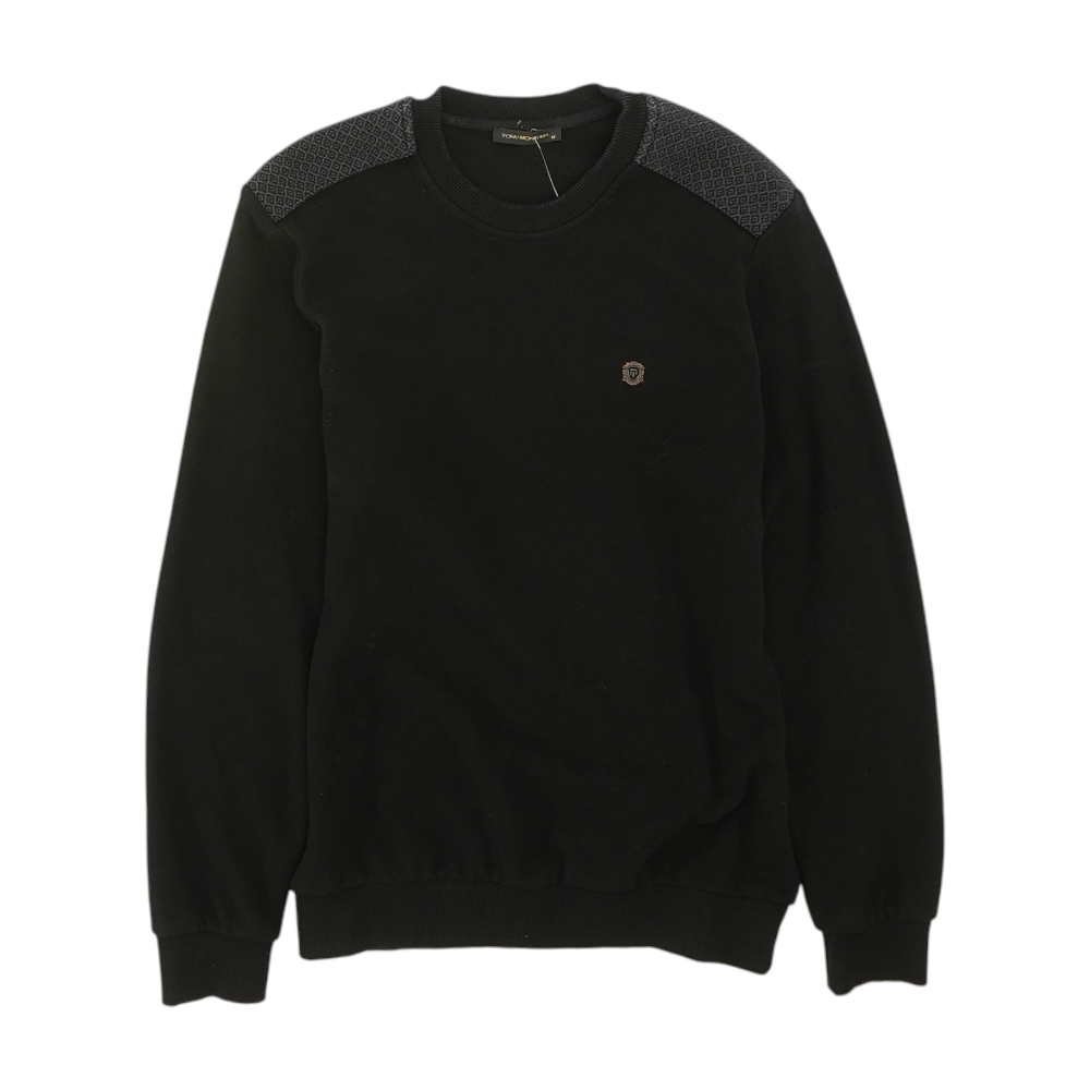 Black Solid Sweatshirt Pullover