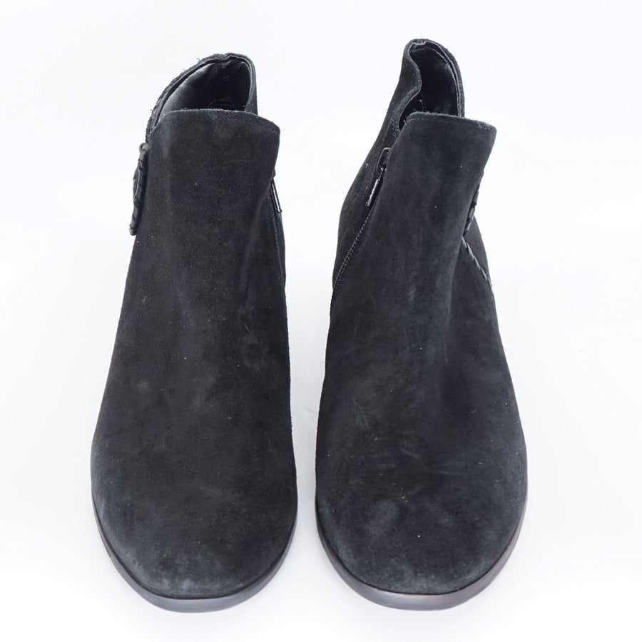 Peyton Heeled Ankle Booties in Black - Size 9