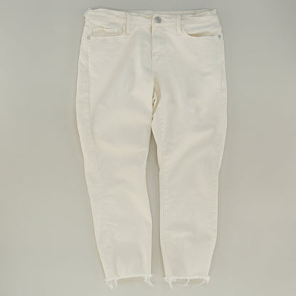 White Capri Jeans