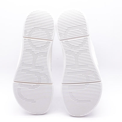 Thrive White Casual Slide Sandals